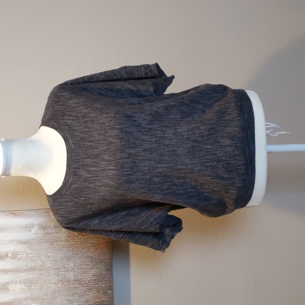 DKNY short sleeve sweater top